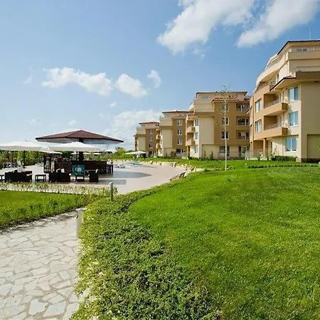 комплекс Pines * Byala (Varna)